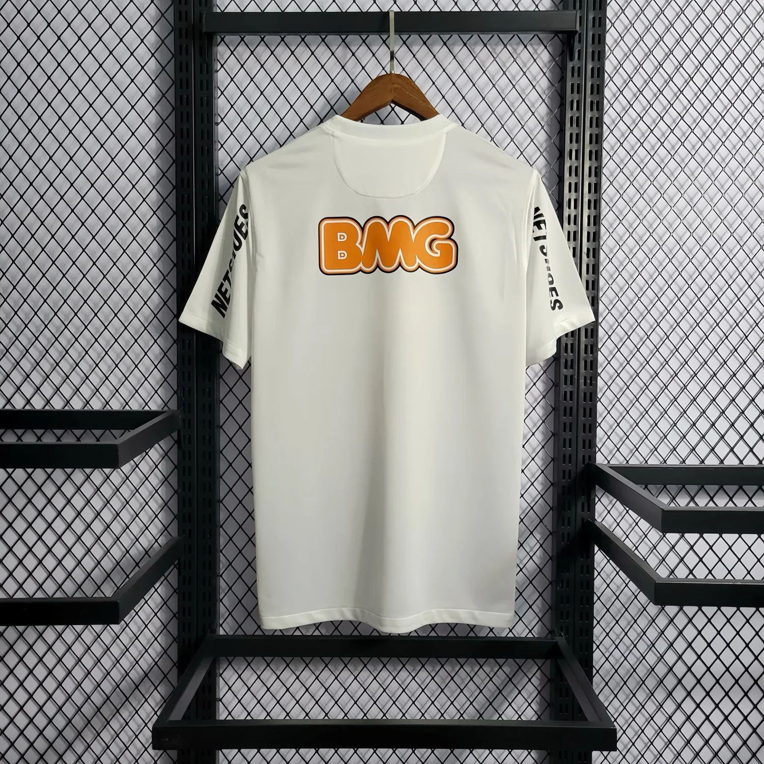 Santos 11/12 Home Kit alternate view