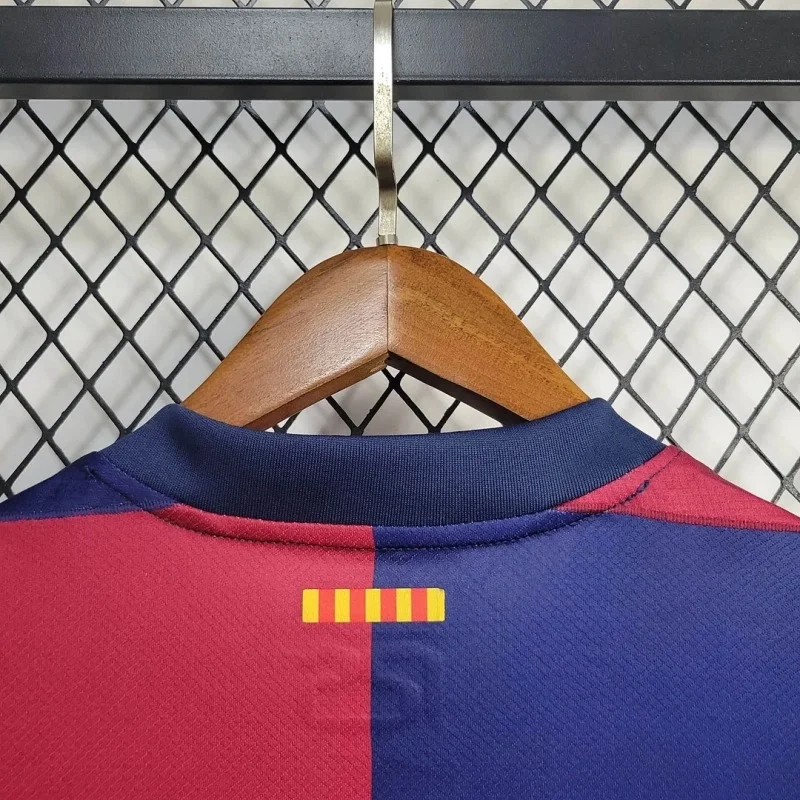 2024/2025 Barcelona Home Football Shirt 4