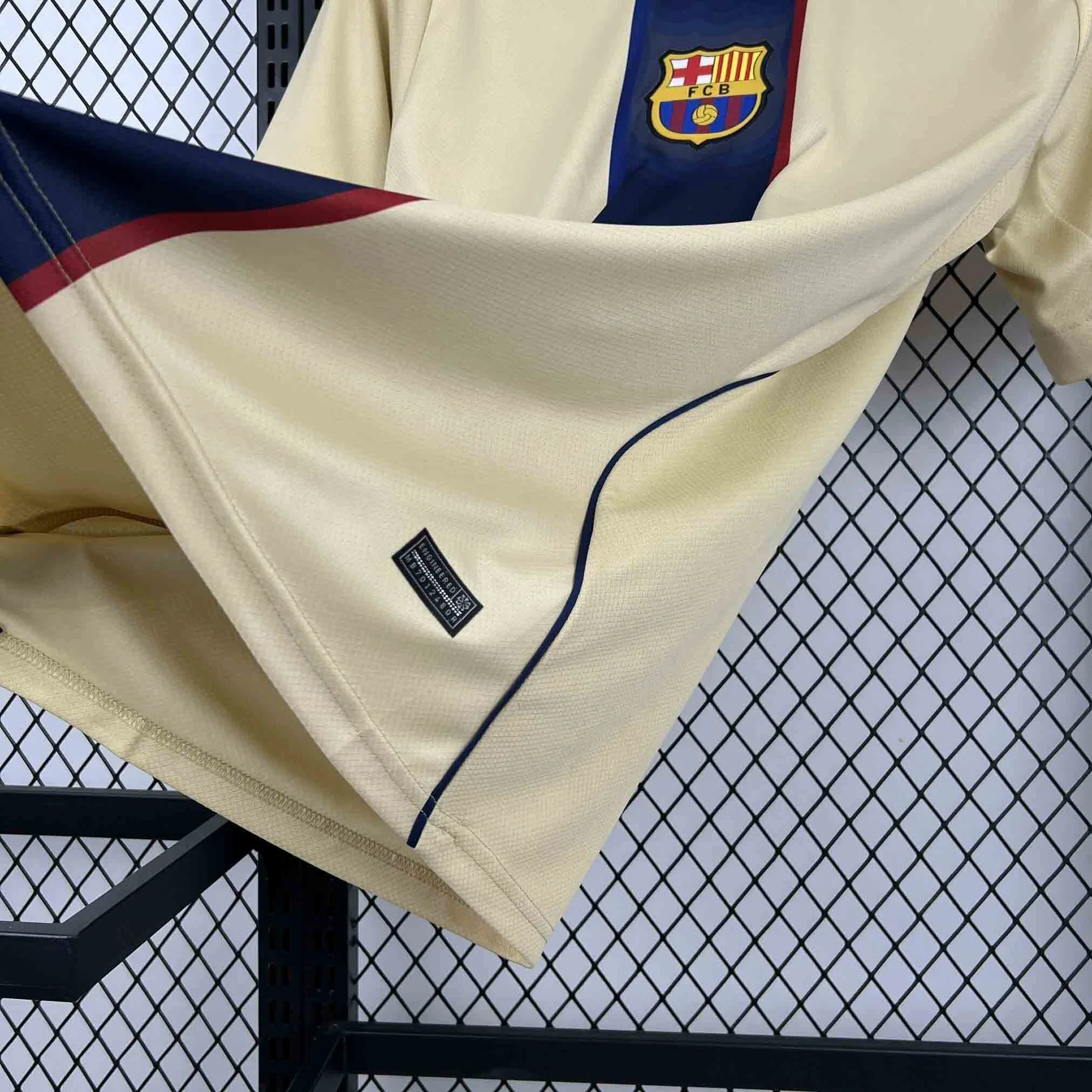 Barcelona Gold Dream Kit alternate view