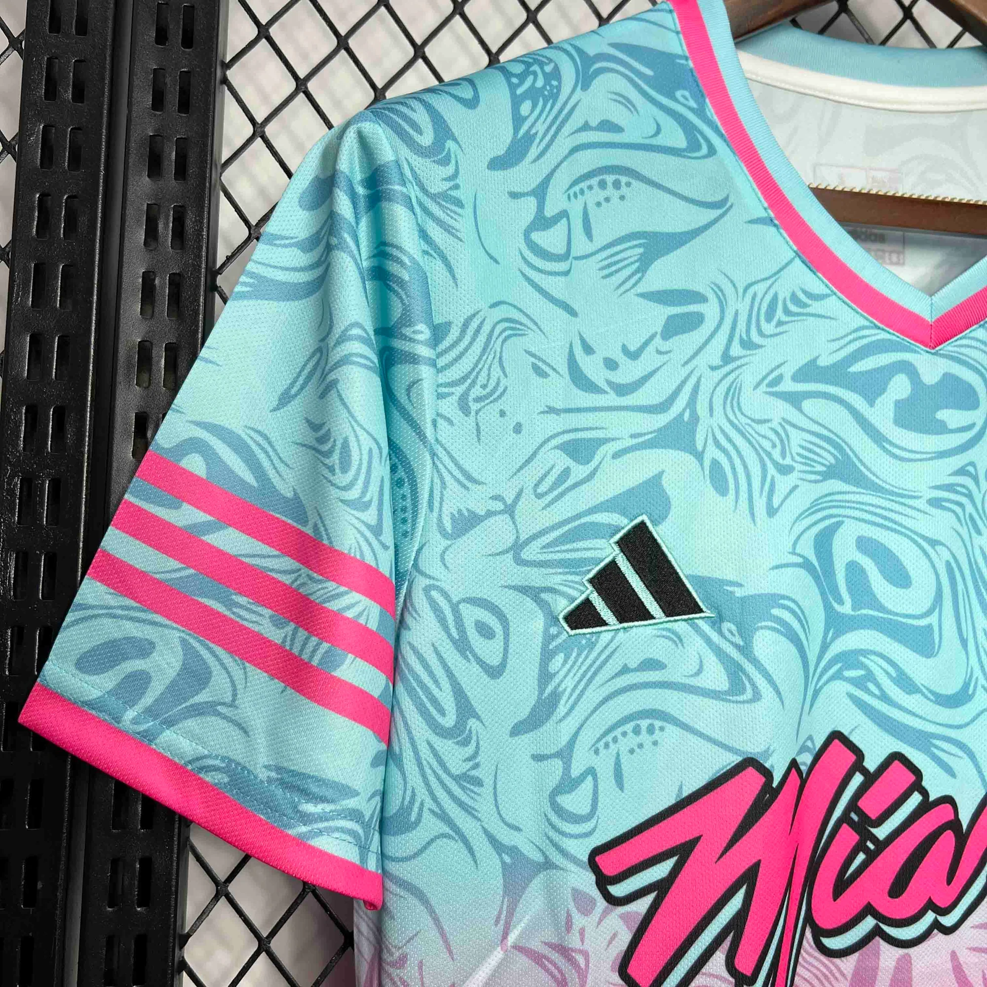 Inter Miami Pink Special alternate view