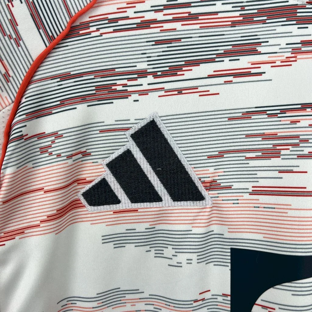 2025/2026 Bayern Munchen Away Football Shirt 3