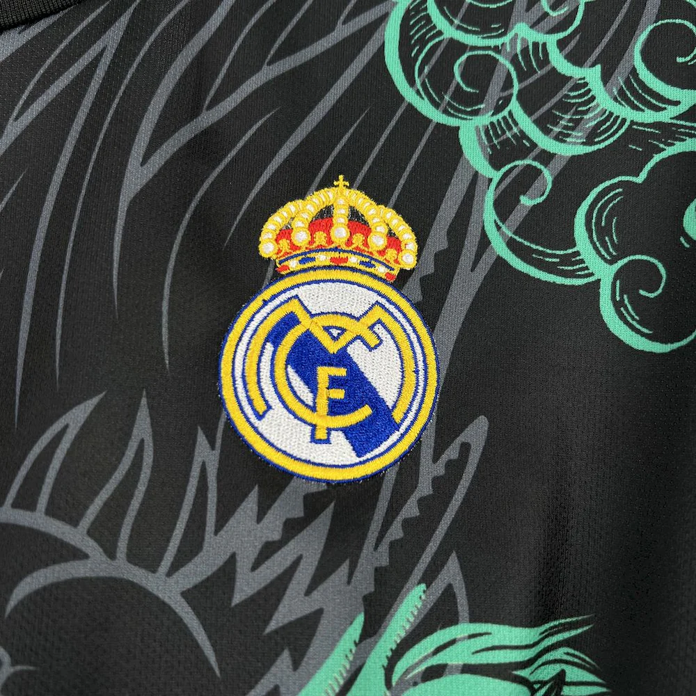 Real Madrid Green Dragon Kit 3