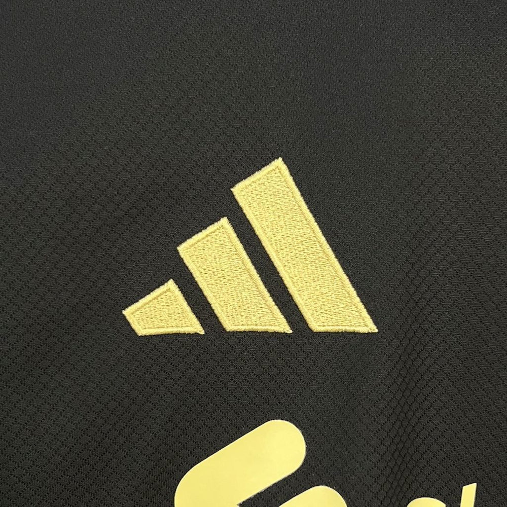 Liverpool Black Gold Kit 5