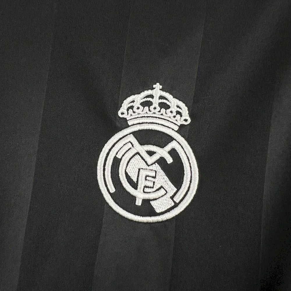 Real Madrid Black Special Kit 5