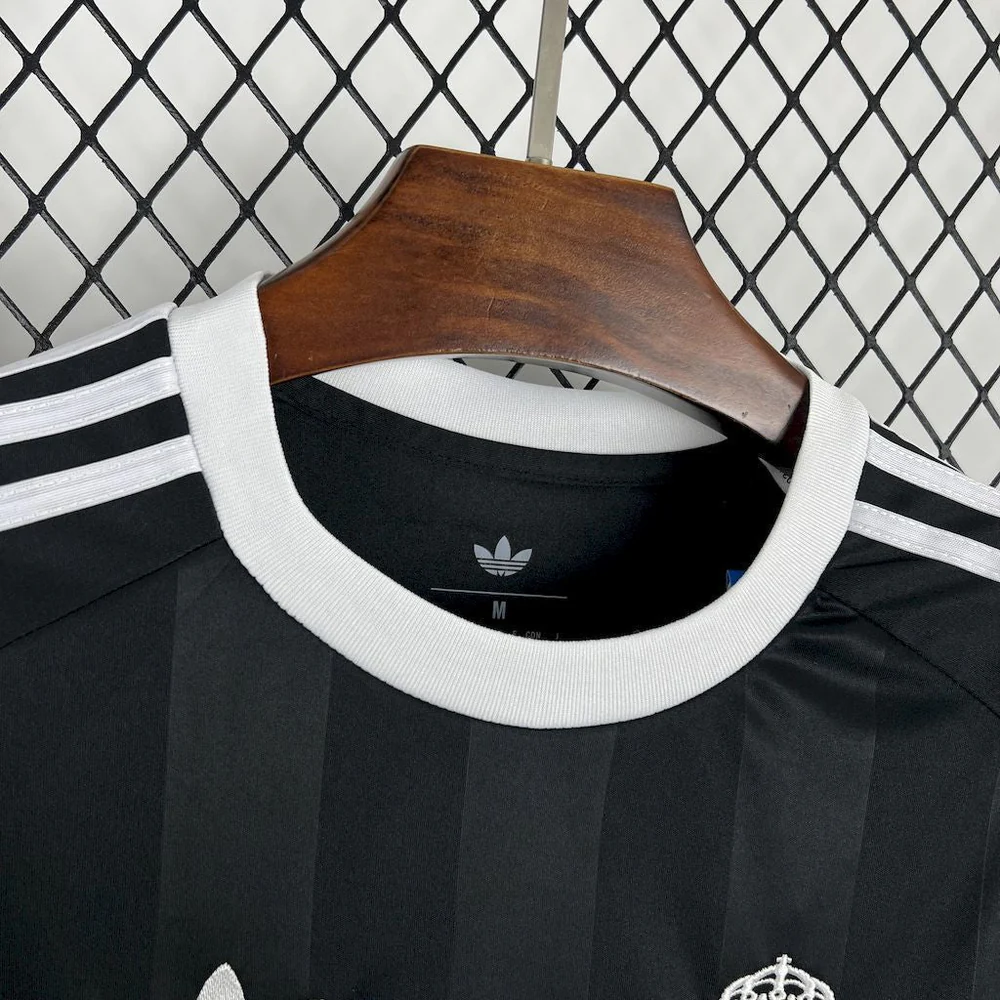 Real Madrid Black Special Kit 7
