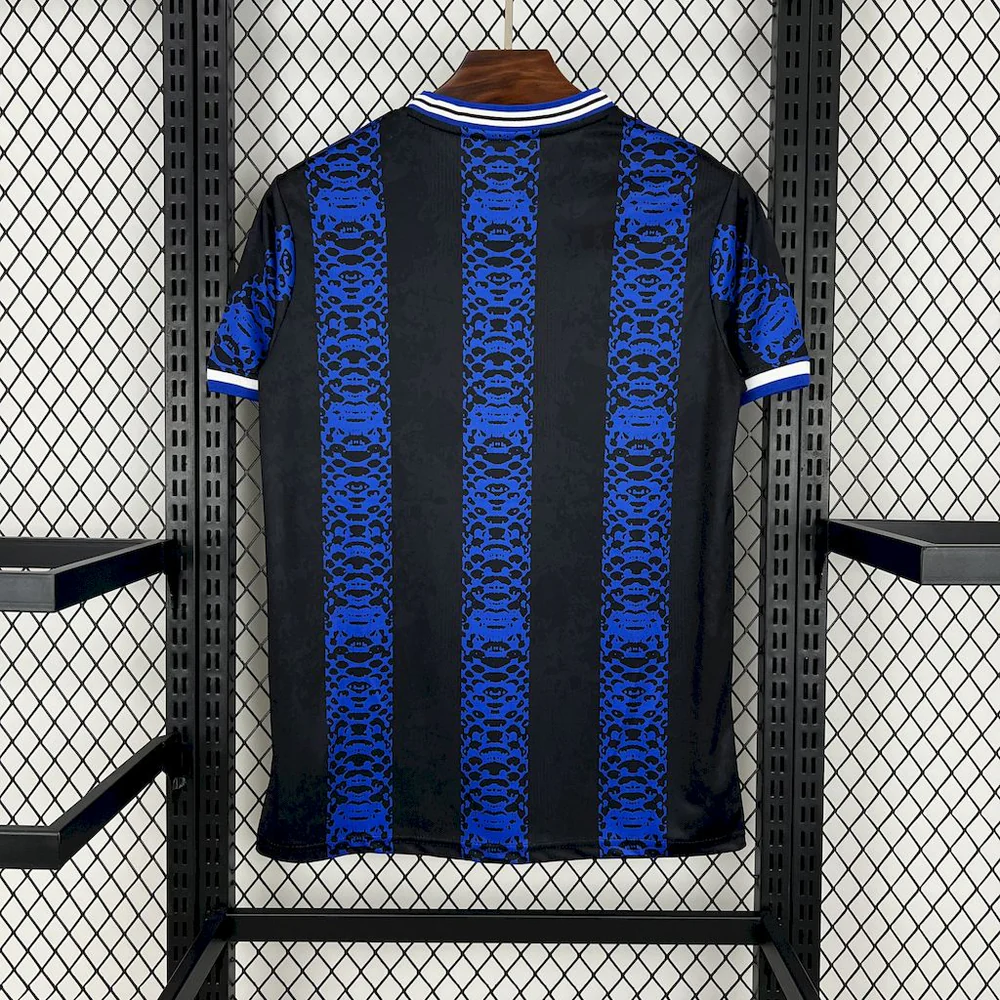 Inter The Serpent Kit 4