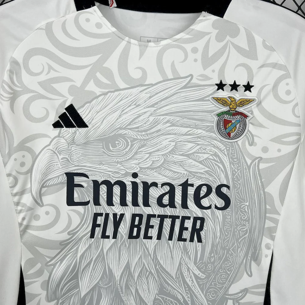 Benfica White Eagle Kit 4