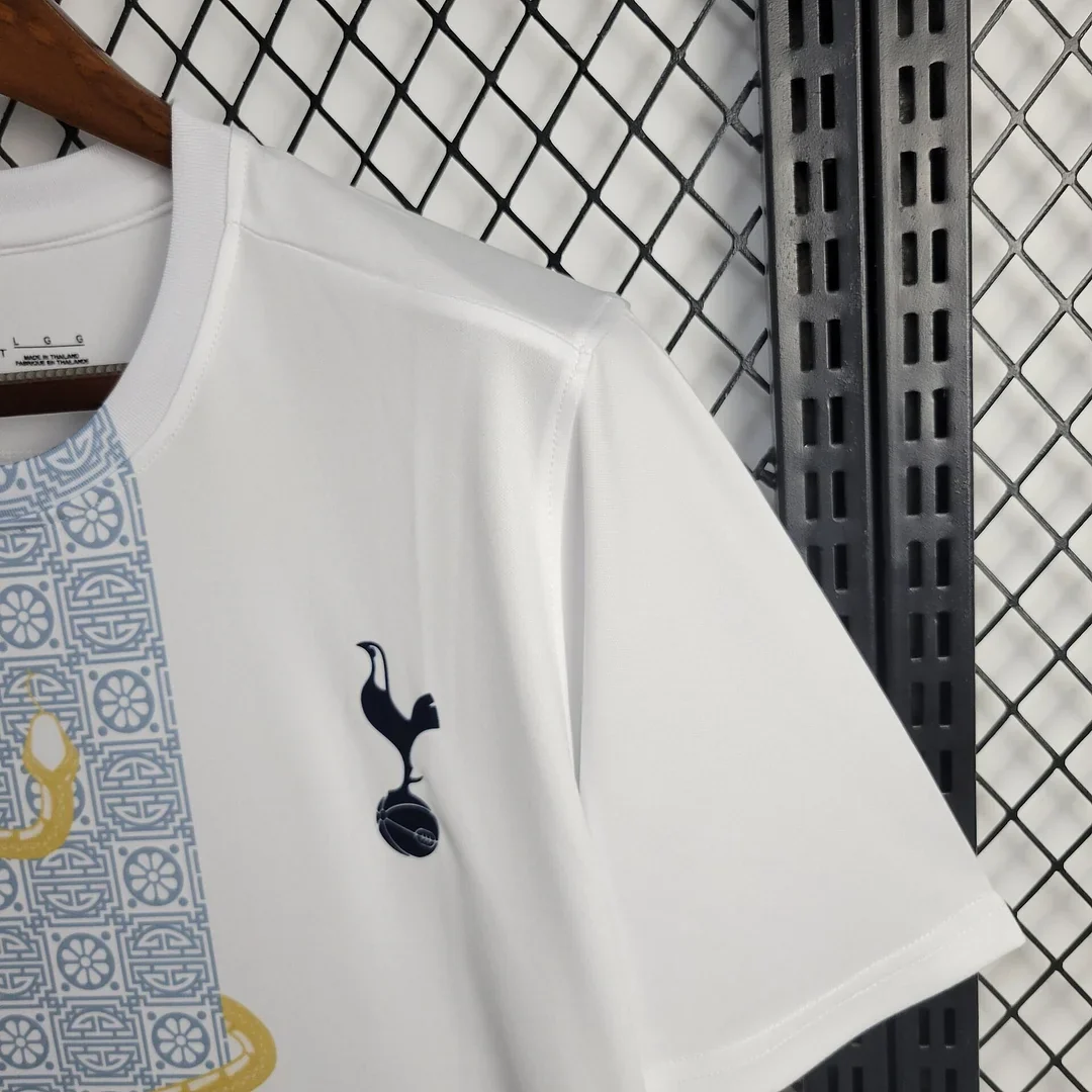 2025/2026 Tottenham Hotspur Pre-match Football Shirt 5