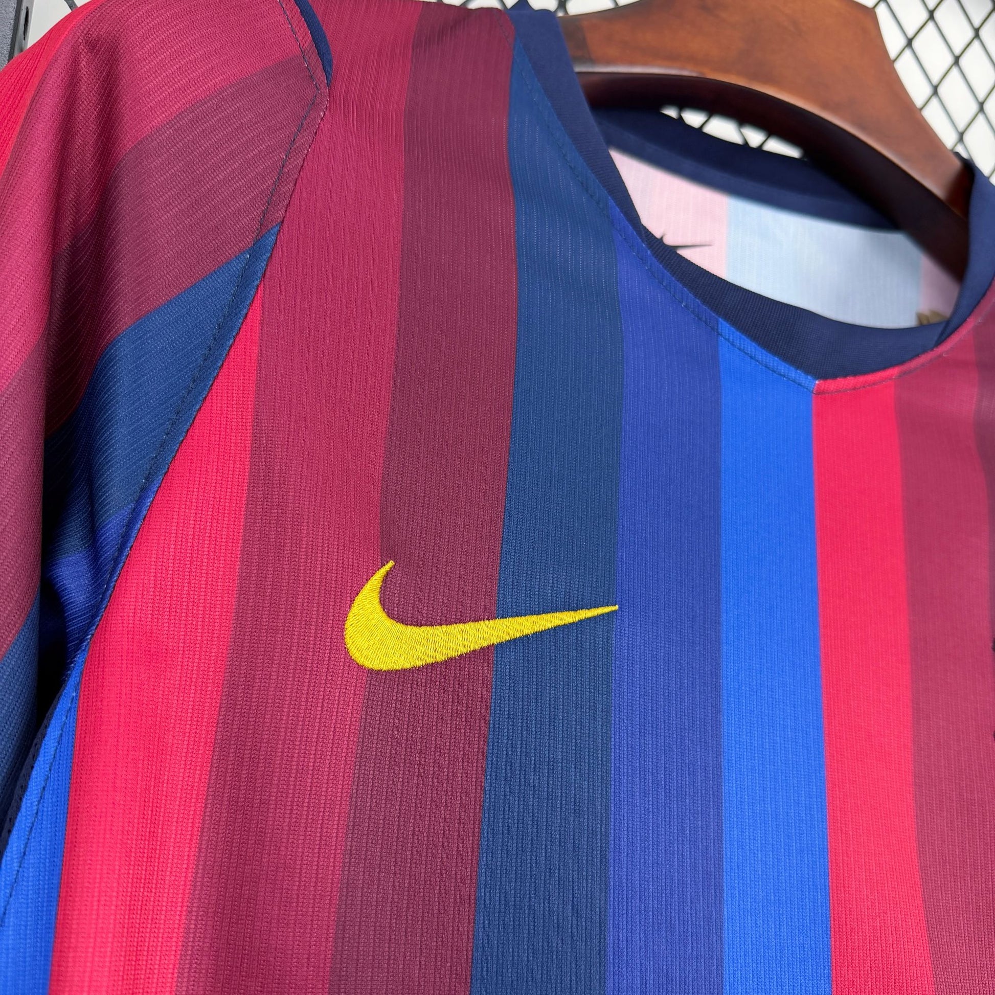 2026/2027 Barcelona Home Football Shirt 3