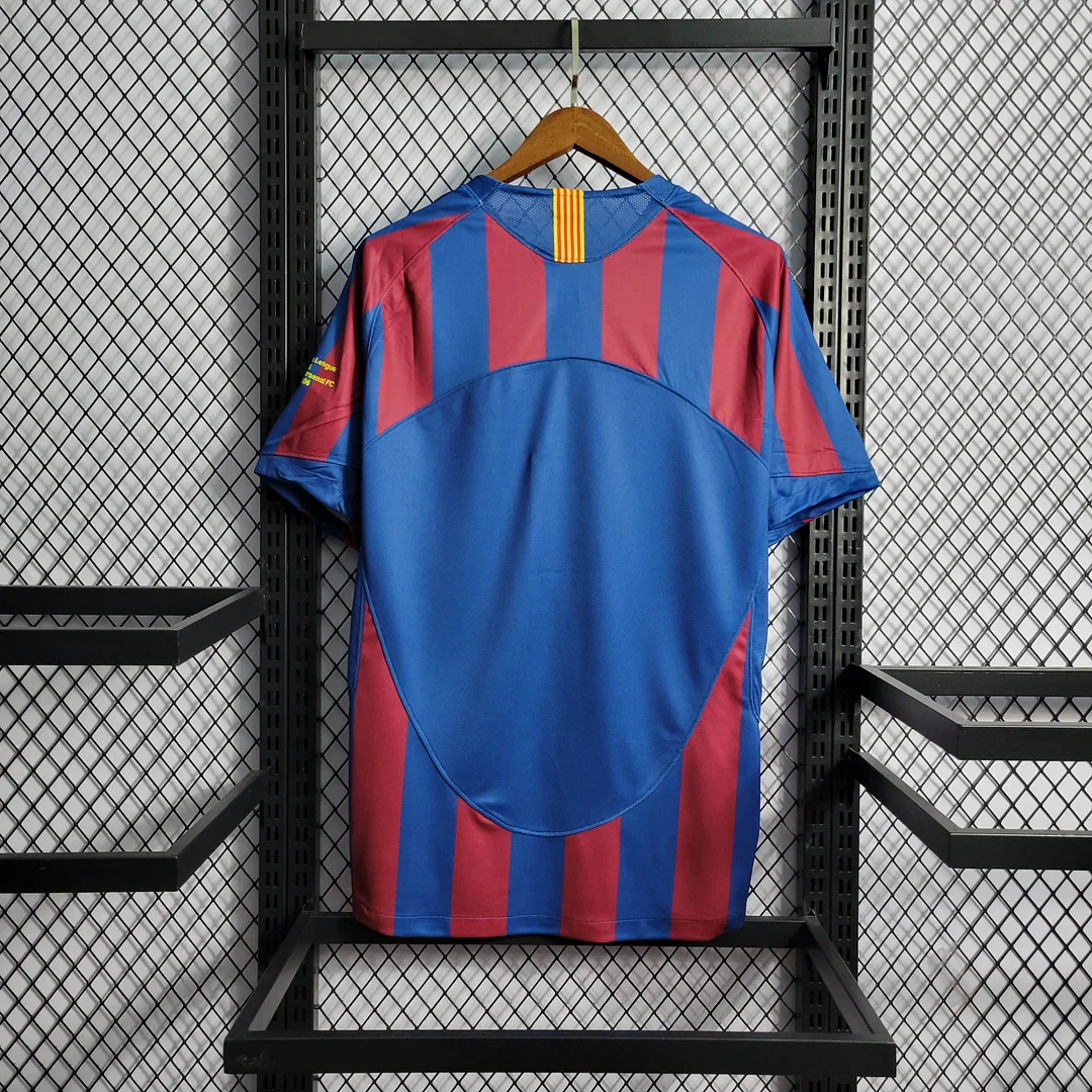 2005/2006 Retro Barcelona Home Football Shirt alternate view