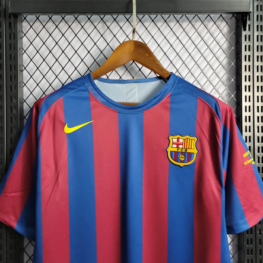 2005/2006 Retro Barcelona Home Football Shirt 4