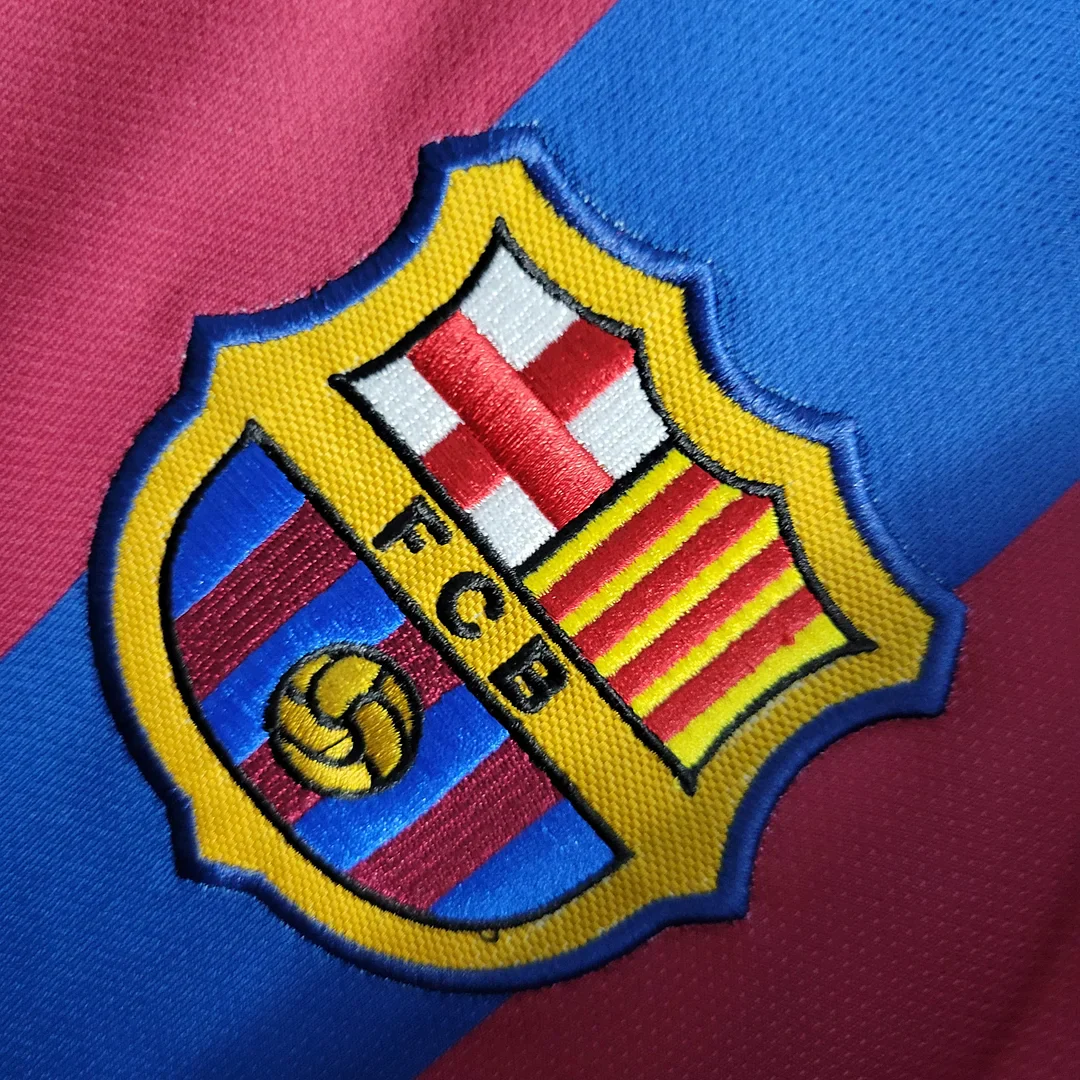 2005/2006 Retro Barcelona Home Football Shirt 6