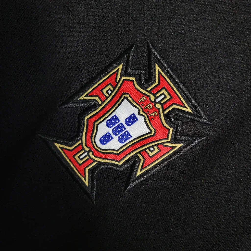 2006 Retro Portugal Away Football Shirt 6