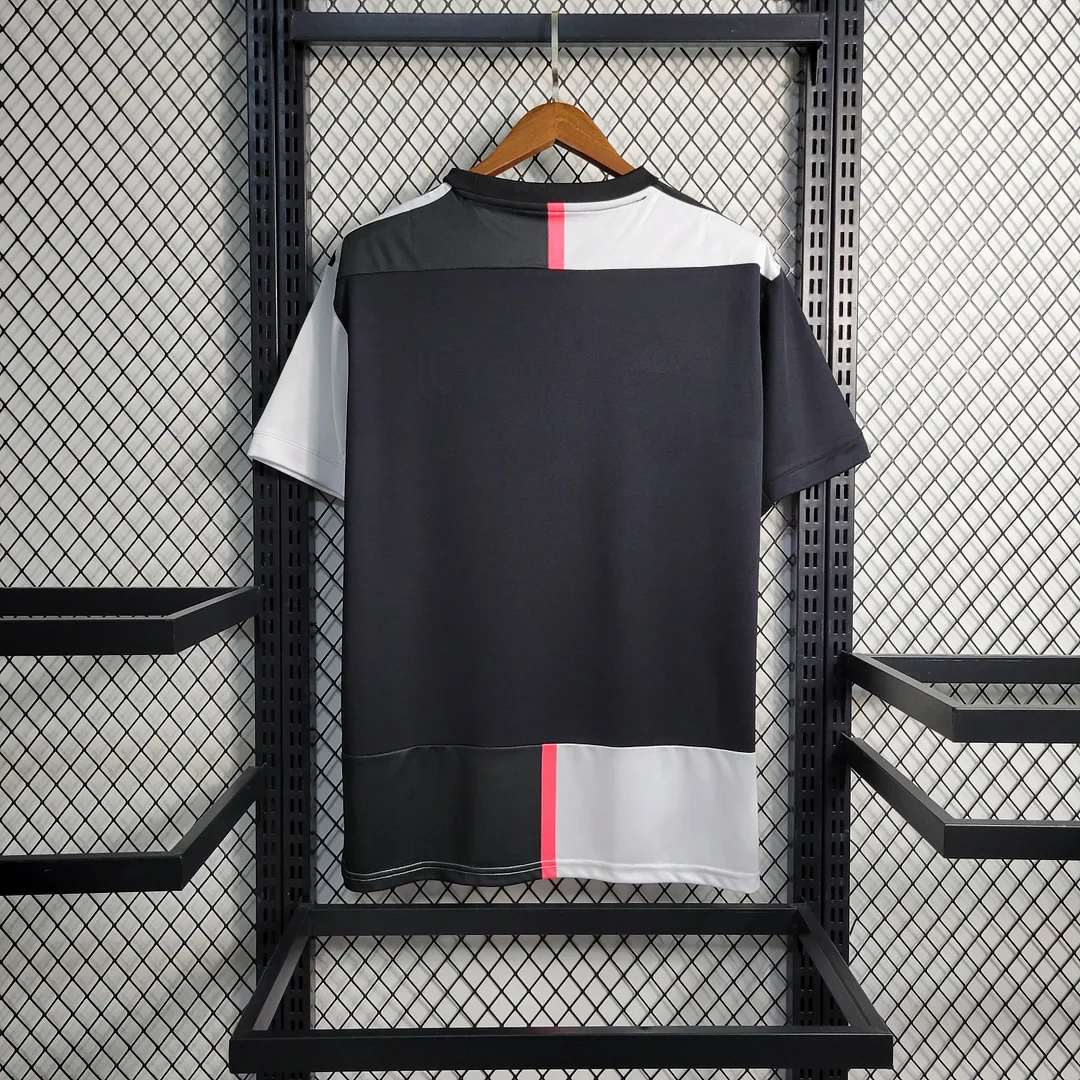 2019/2020 Retro Juventus Football Shirt Home alternate view