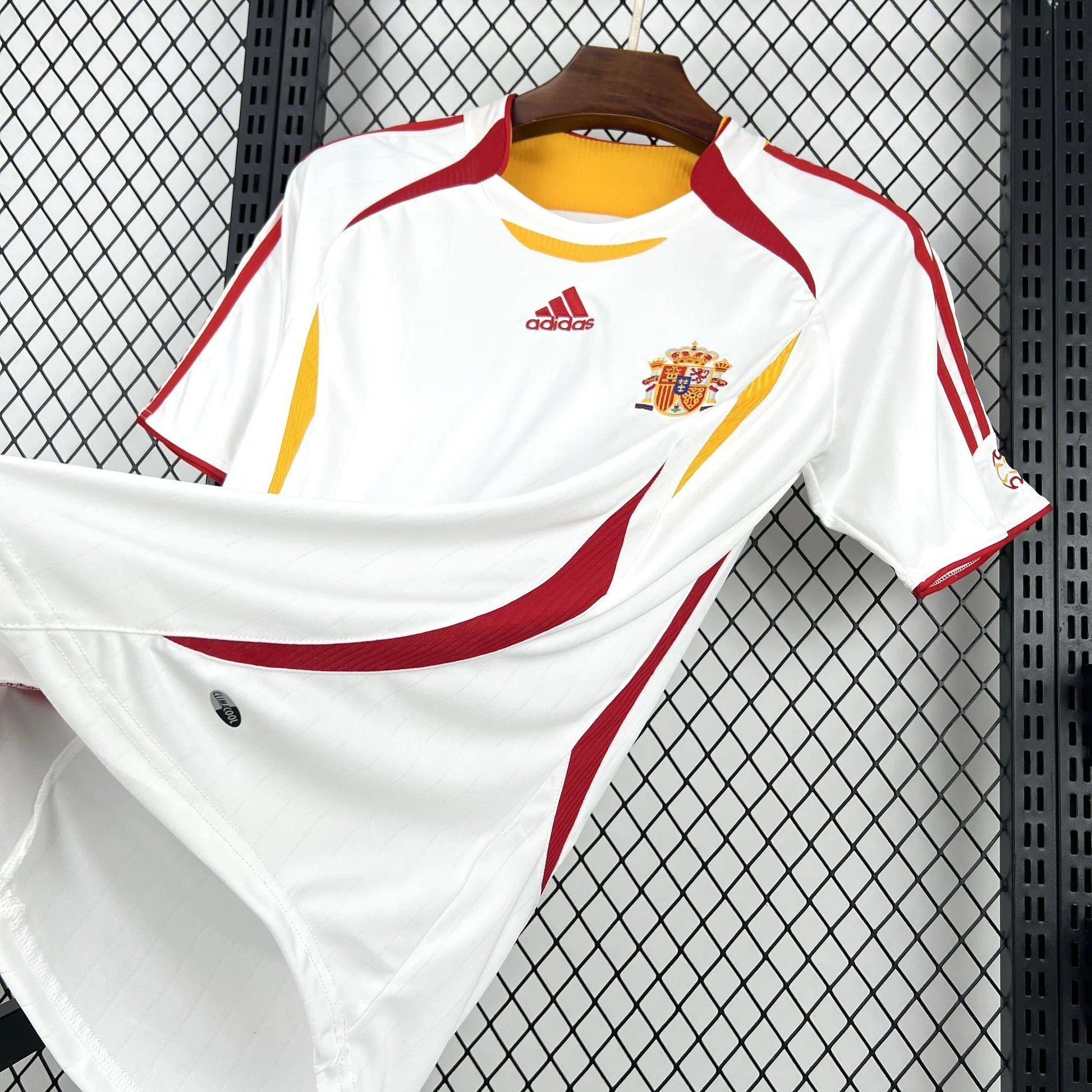 2006 Retro Spain Away Football Shirt 3