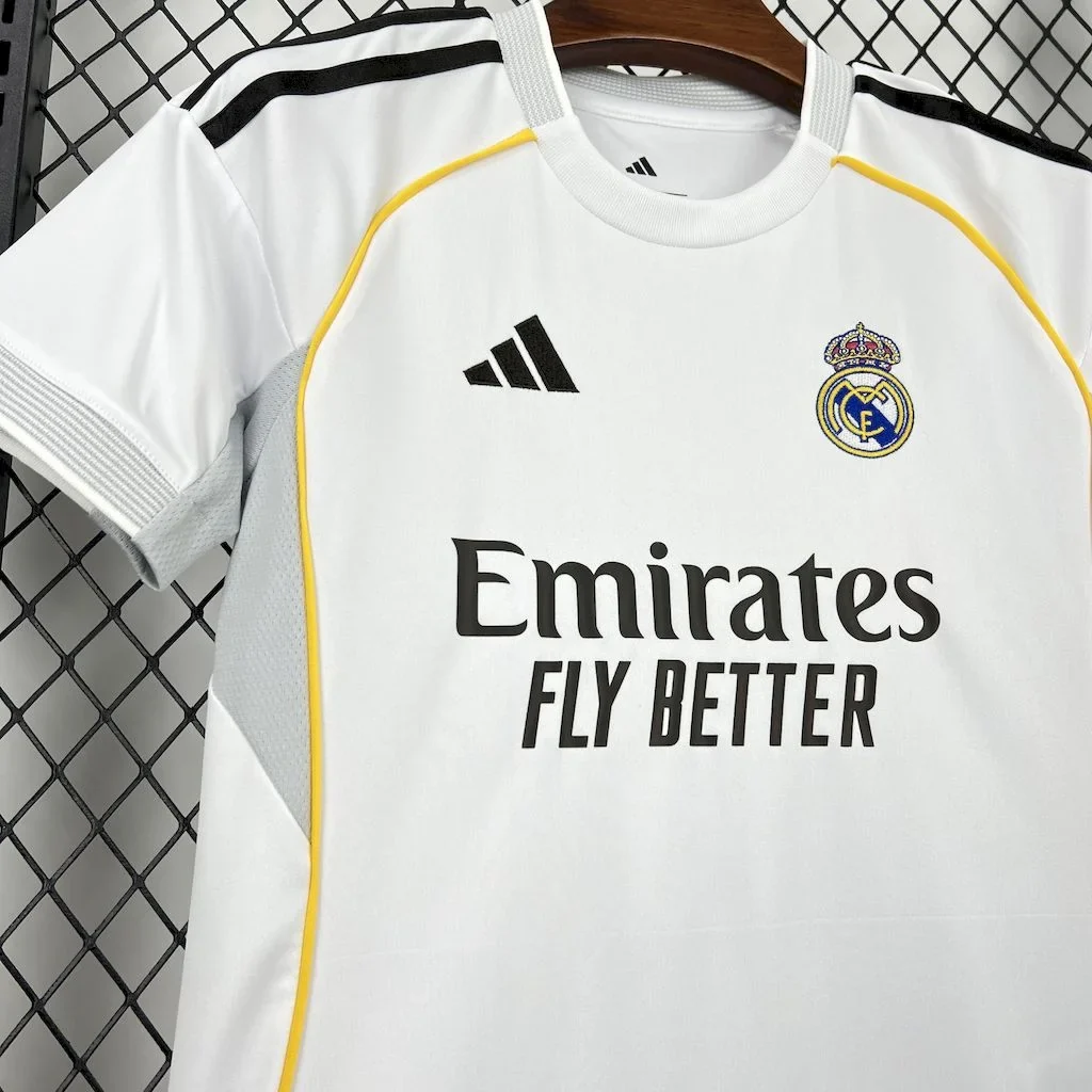 2025/2026 Real Madrid Home Football Shirt Kids Size 3
