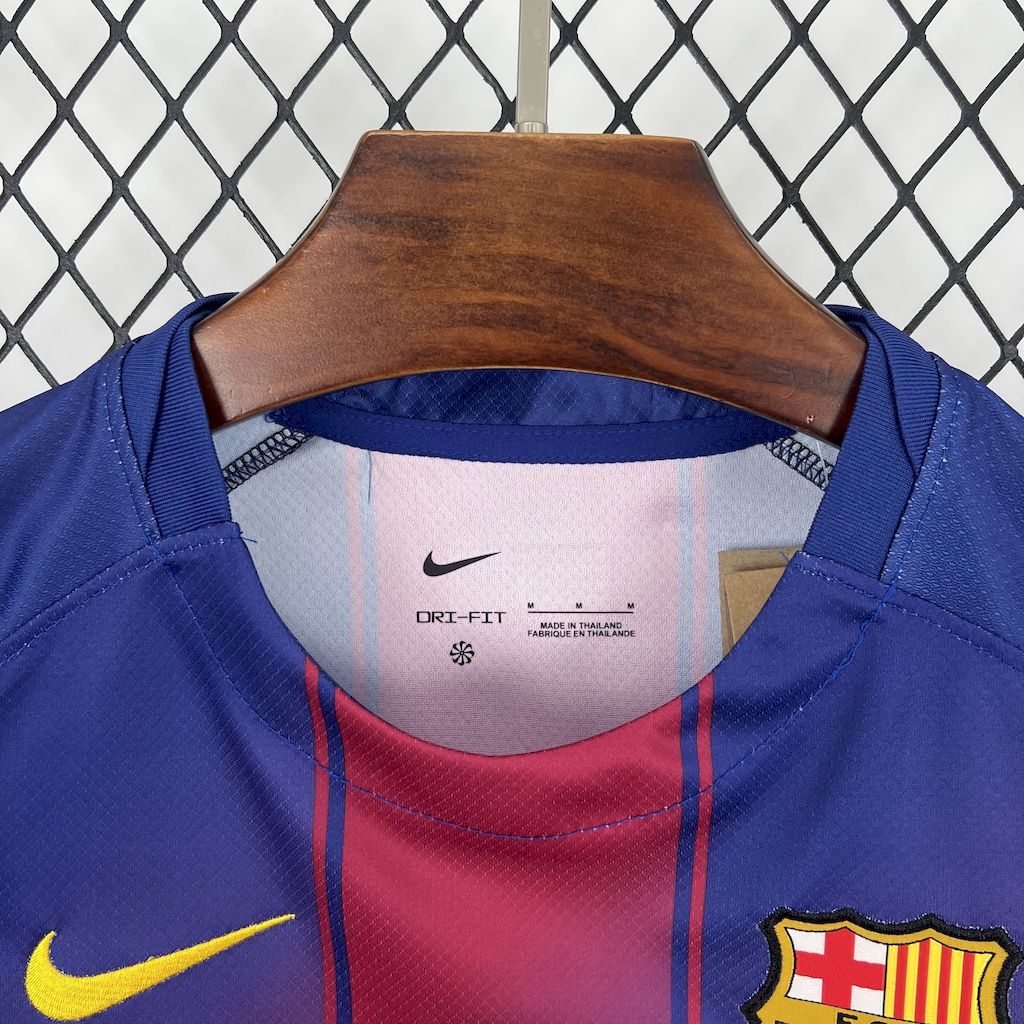 Womens 2025/2026 Barcelona Home Football Shirt 3